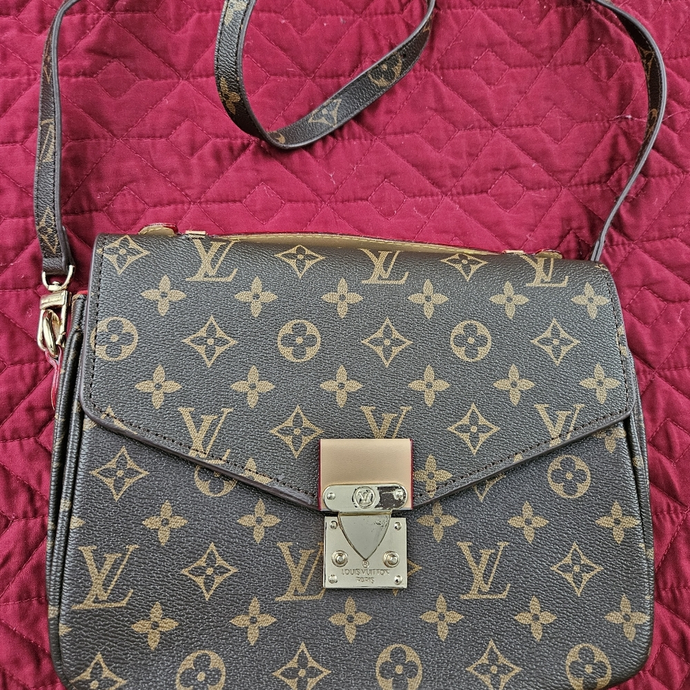 Brown crossbody bag